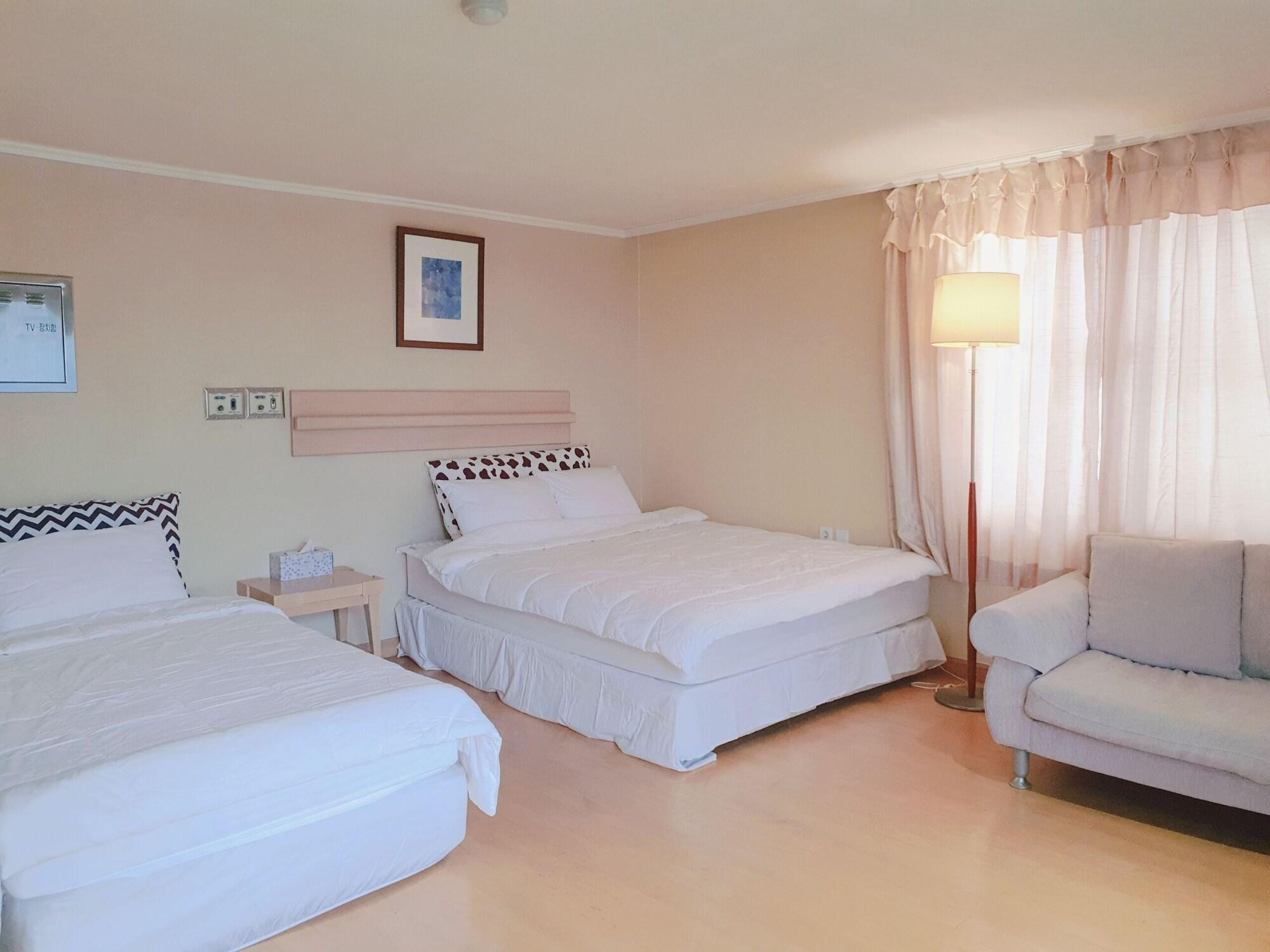Hotel Good Inn Seogwipo Exterior photo